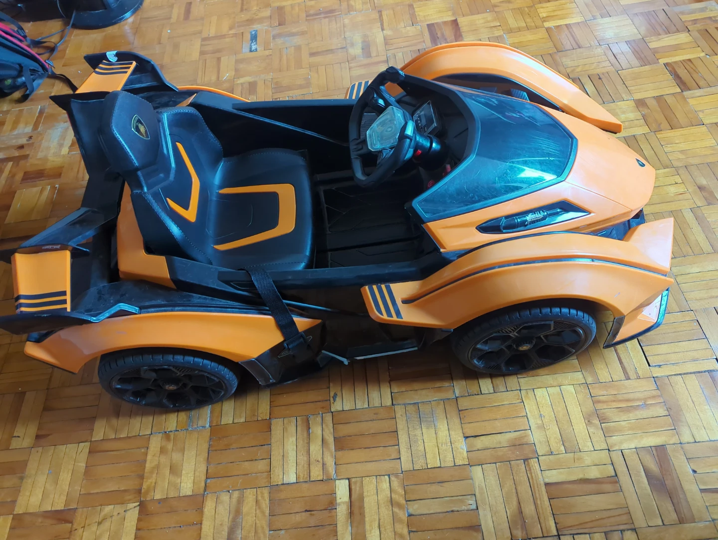 Orange Lamborghini Ride-On Car for Kids - photo 3