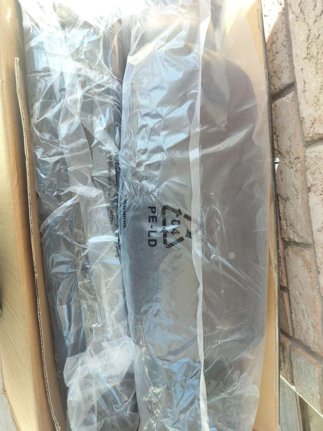 Mcombo 2 arm rest sofa sides bran new - photo 2