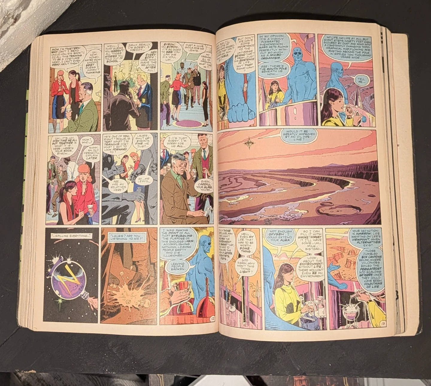 Watchmen Graphic Novel - photo 3