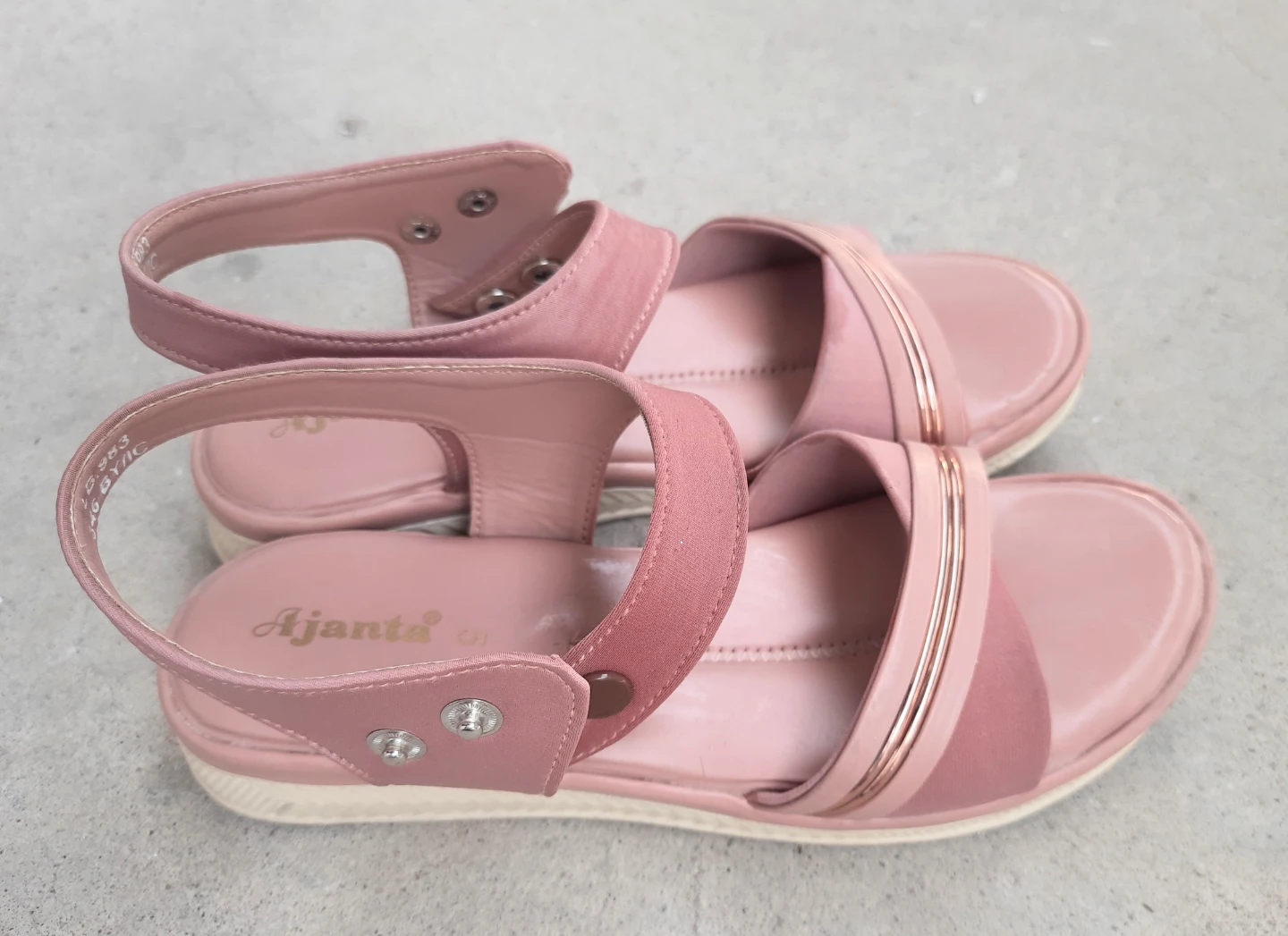 Ajanta Pink Sandals Size 5 - photo 2