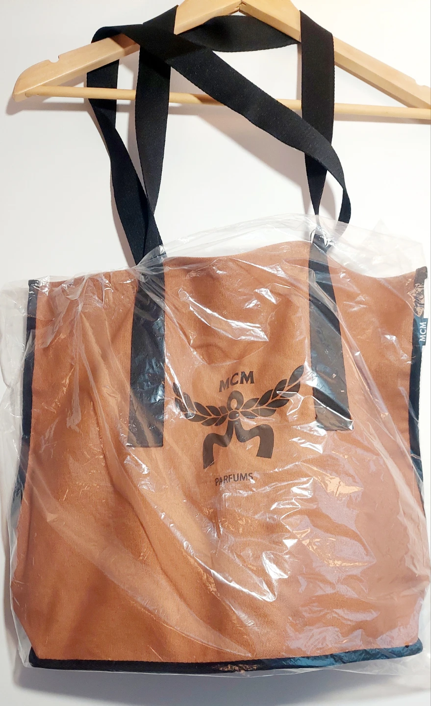 MCM Parfum & Tote Bag - photo 2