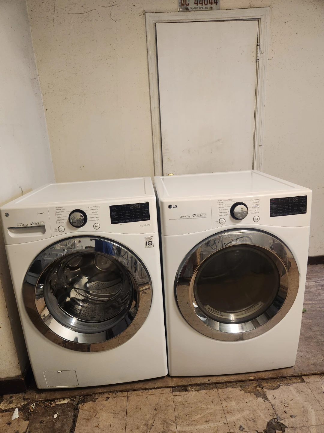 LG Front Load Washer and Dryer Set