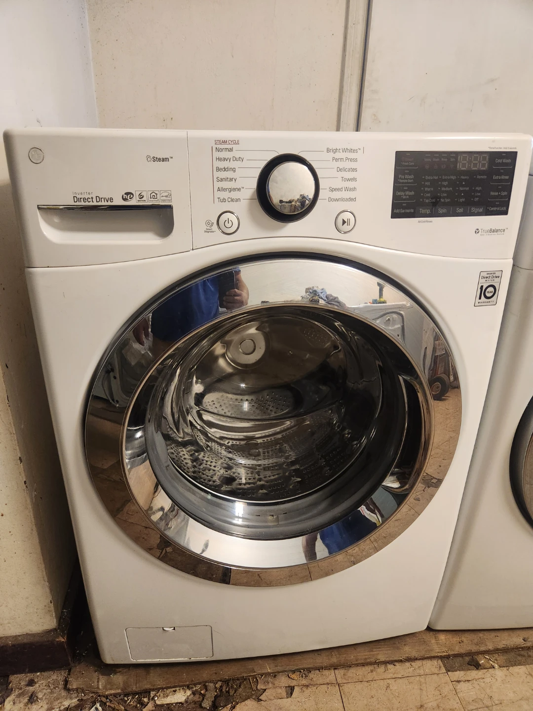 LG Front Load Washer and Dryer Set - photo 4