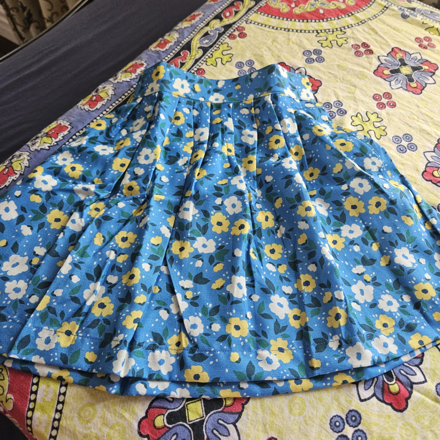 Brand new Blue Floral Skirt and Polka Dot Top Set - photo 5