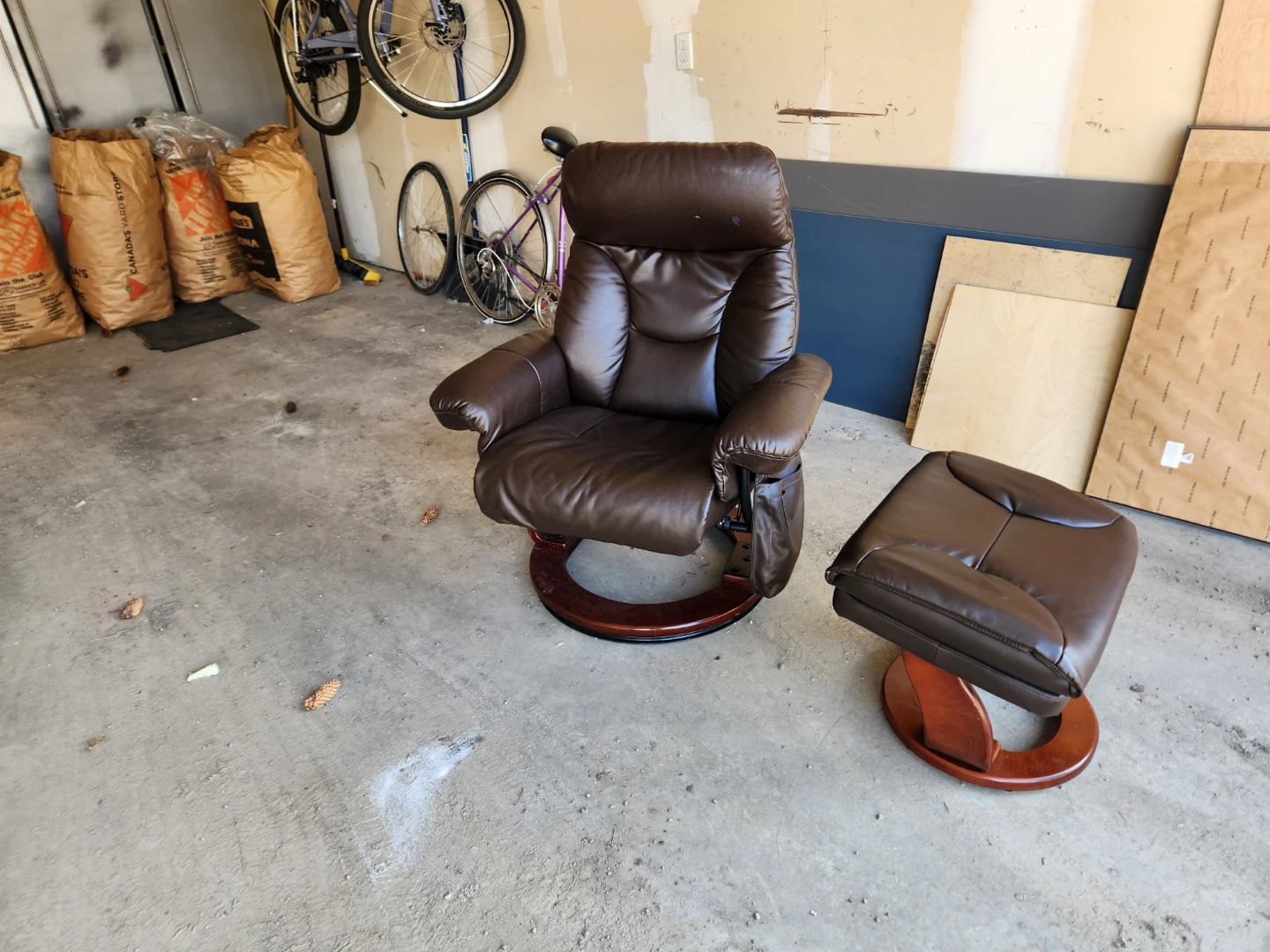 🛋️ Brown Leather-Style Recliner & Storage Ottoman Set - photo 3