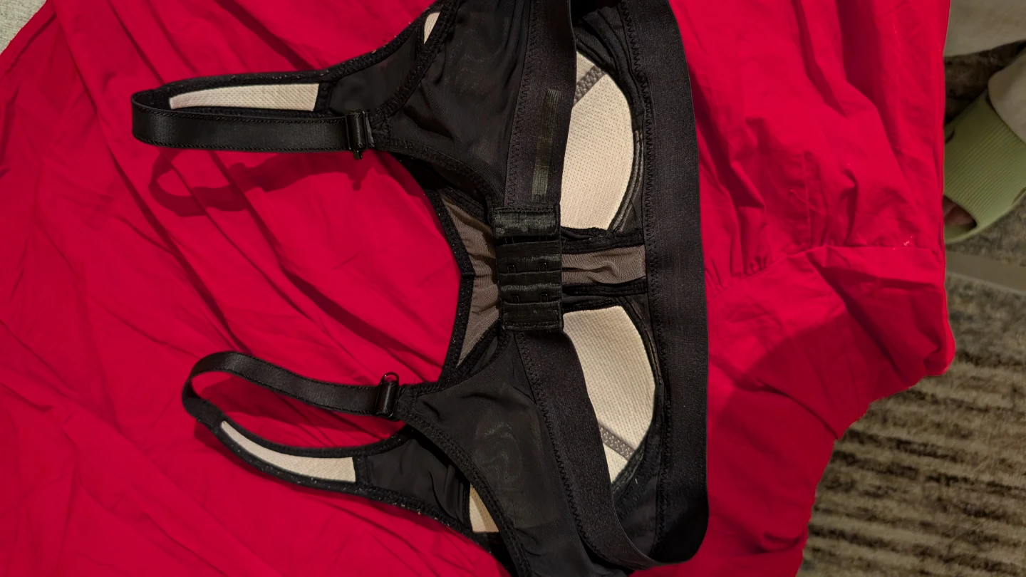 Black Sports Bra Size S - photo 4