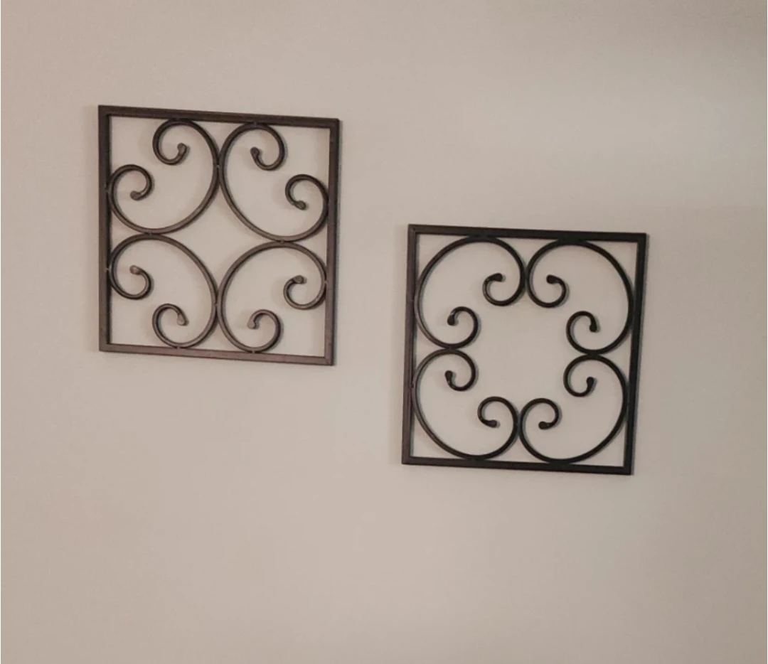 Set of 2 Metal Wall Art Decor Square Scrolls