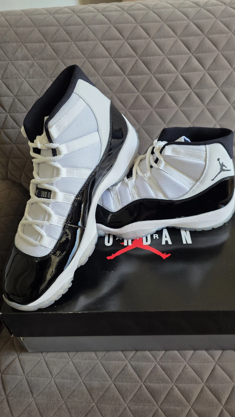 Air Jordan 11 Retro Concord - photo 2
