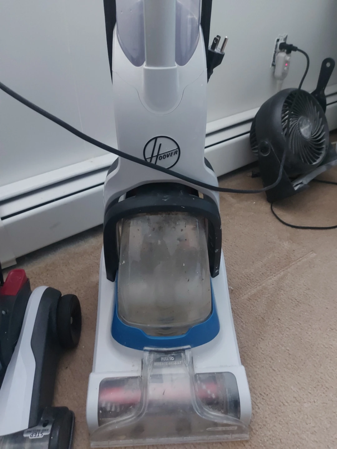 Hoover High Performance Swivel Vacuum - photo 4