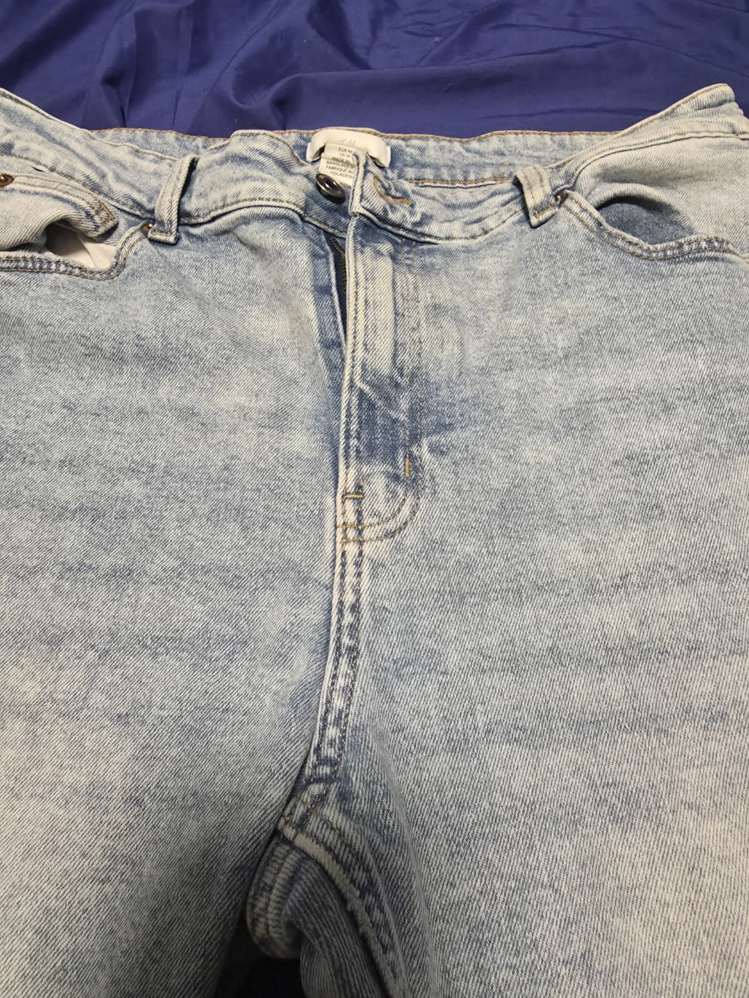 H&M Light Wash Denim Jeans - photo 2