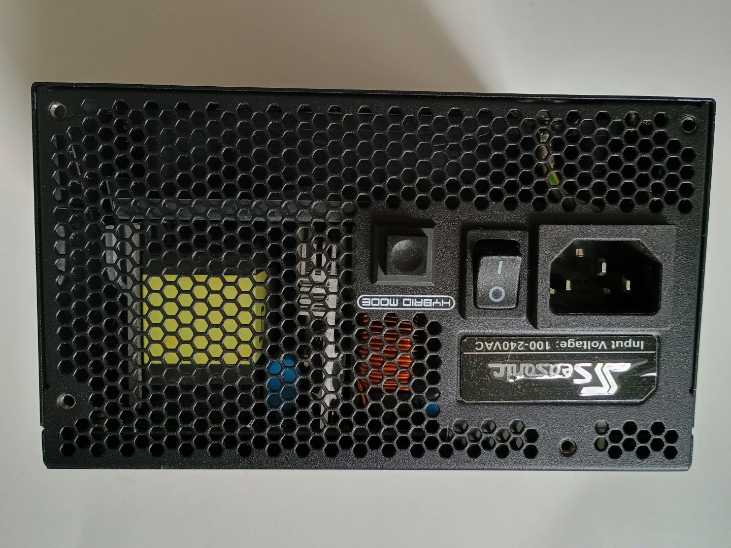 Seasonic FOCUS GX-750 Power Supply Unit - photo 5