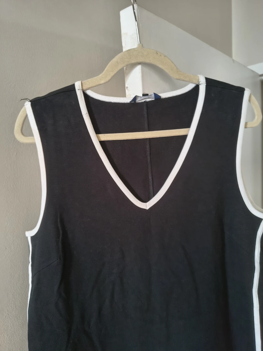 Reitmans Black Sleeveless Dress Xl with White Trim