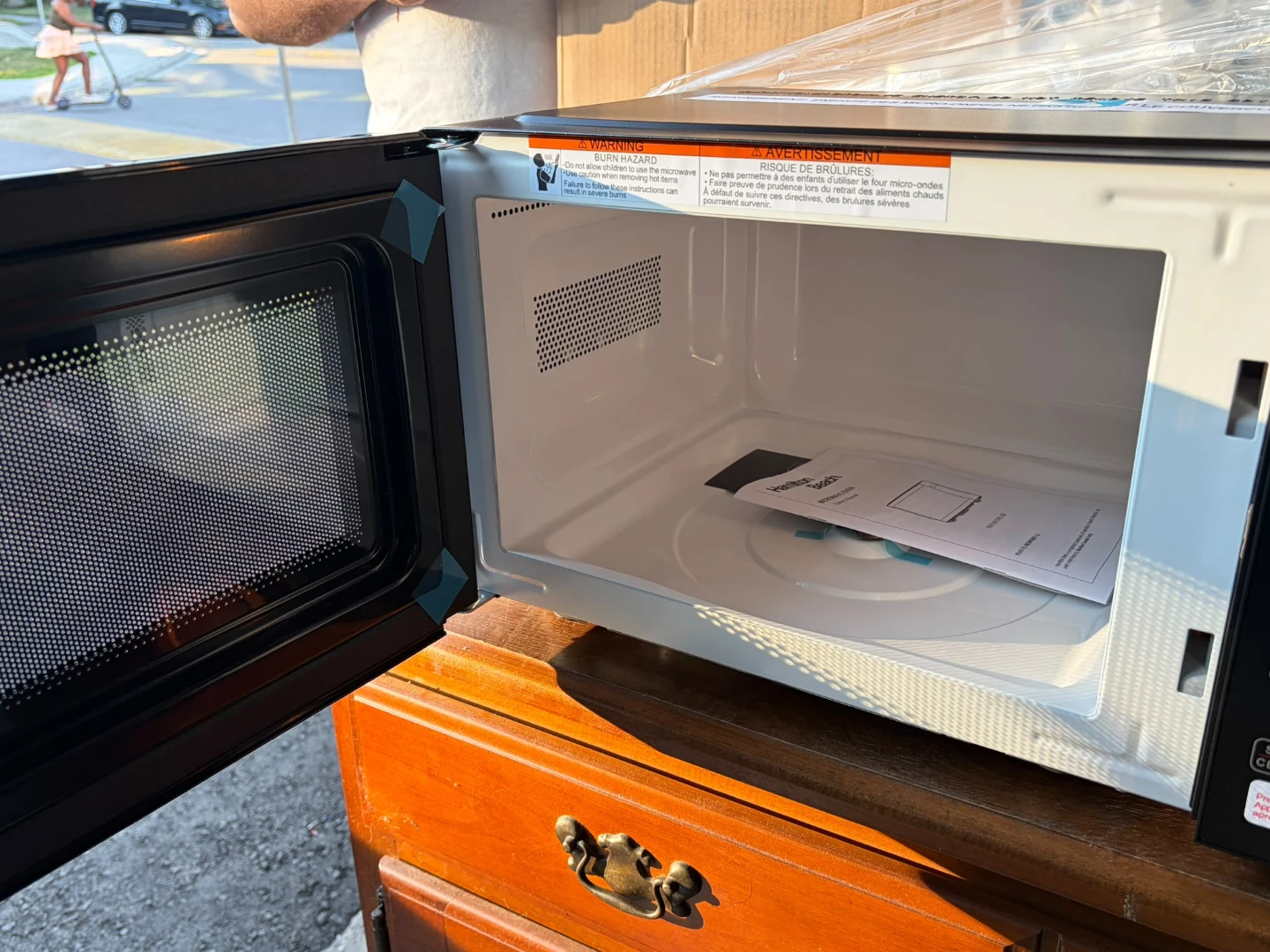 🔥Brand New Hamilton Beach 0.9 cu ft Countertop Microwave Oven🔥 - photo 4
