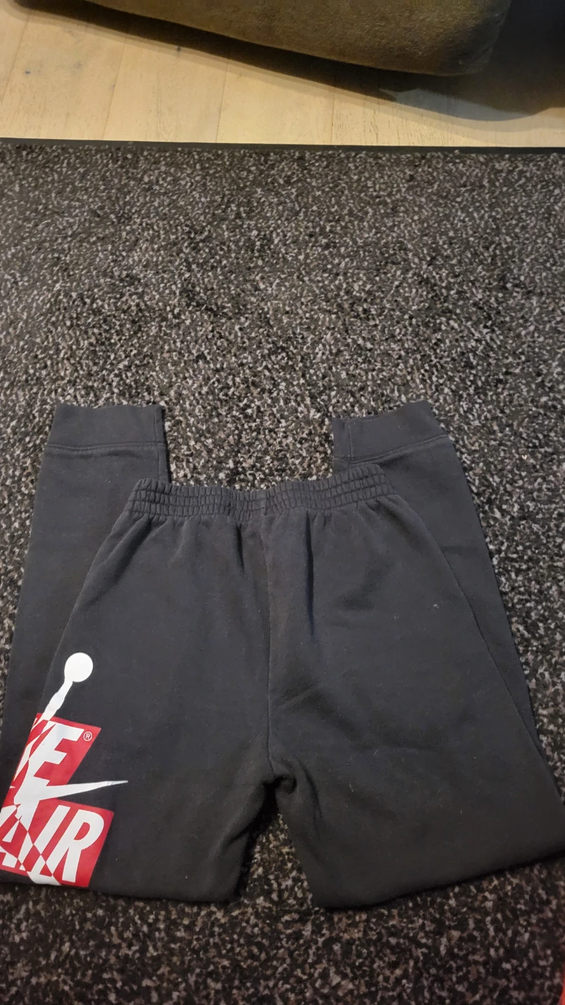 Nike Air Jordan Joggers - photo 3