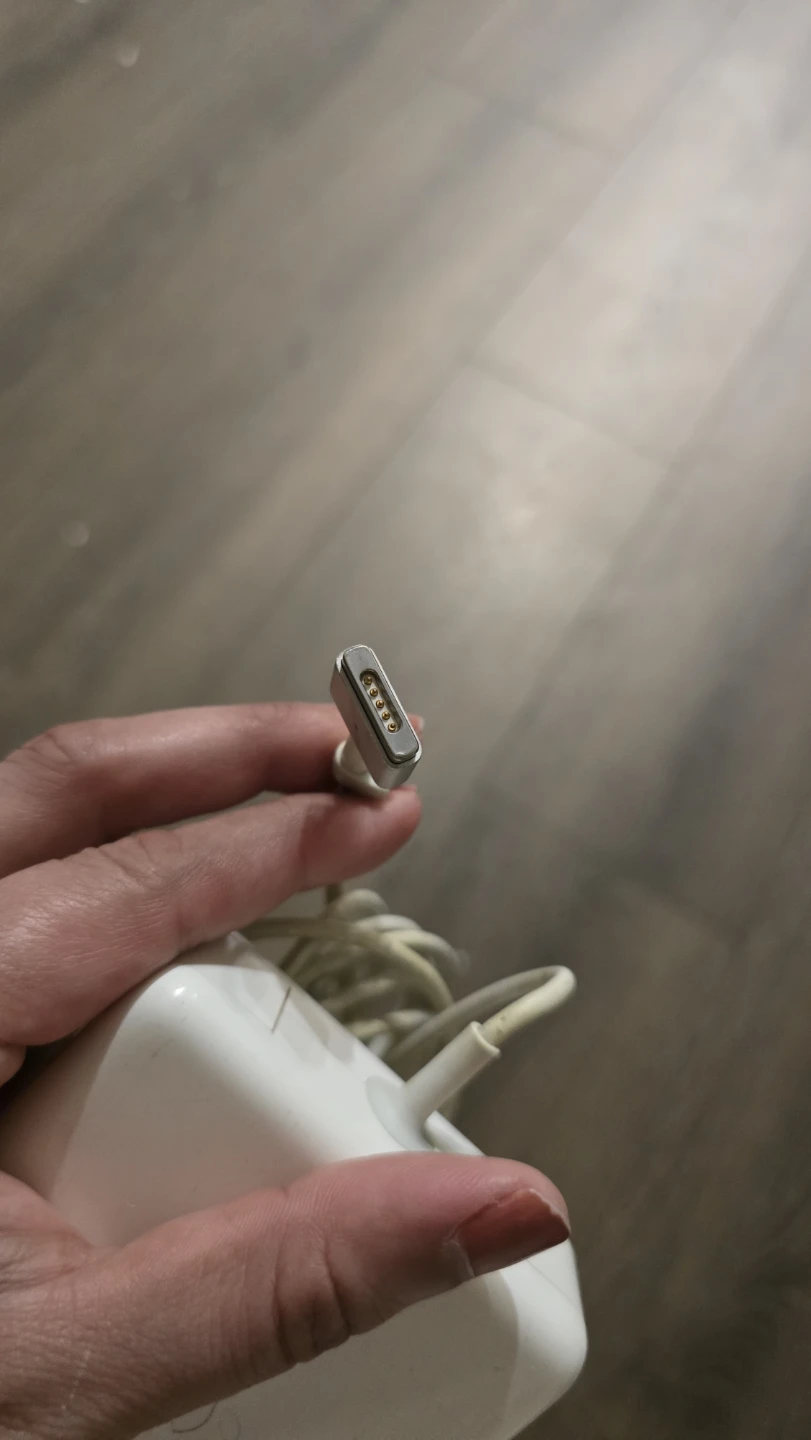 Apple MagSafe 2 Power Adapter 85W - photo 4