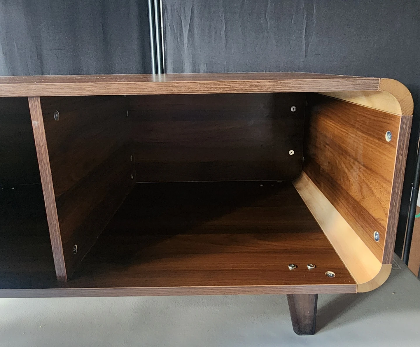 Modern Wooden Coffee Table with Storage - Brand New - photo 4