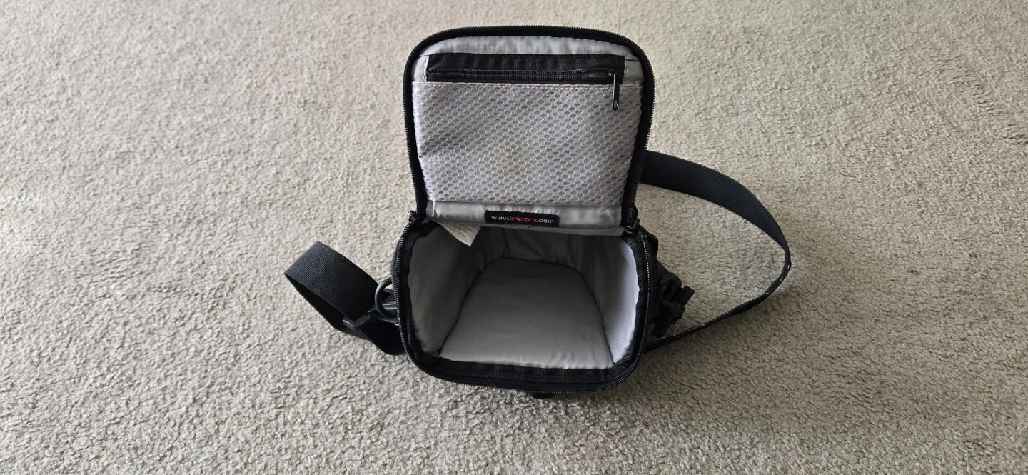 Lowepro TLZ Mini Camera Bag - photo 3