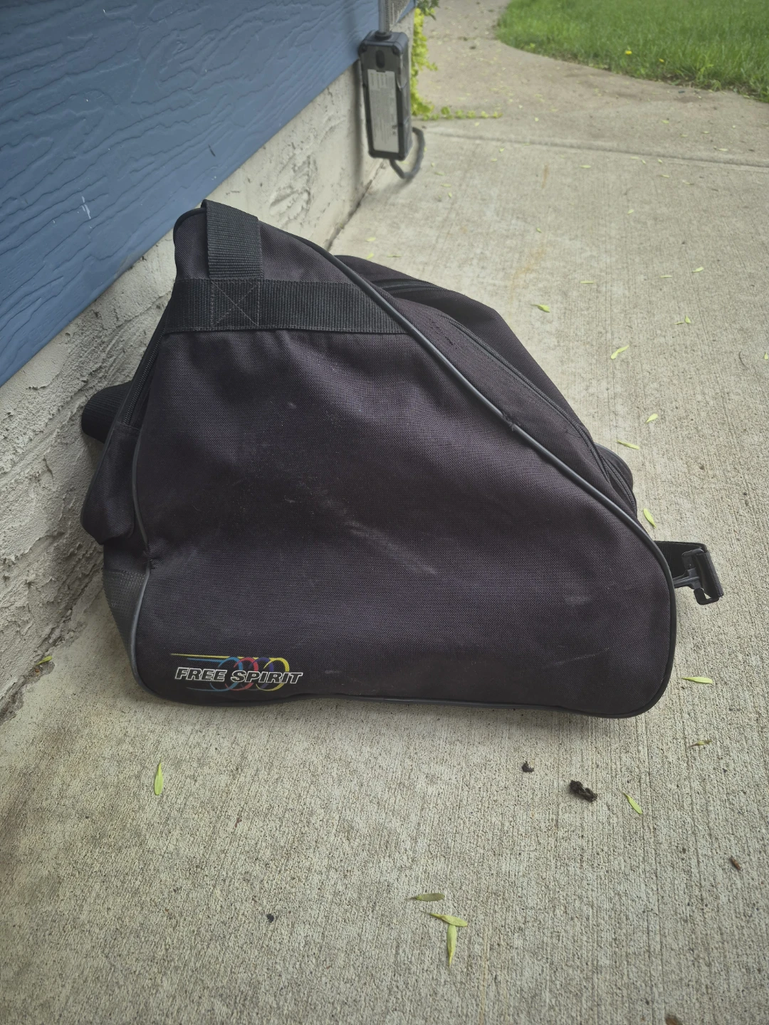 Free Spirit Black Bag for Rollerblades