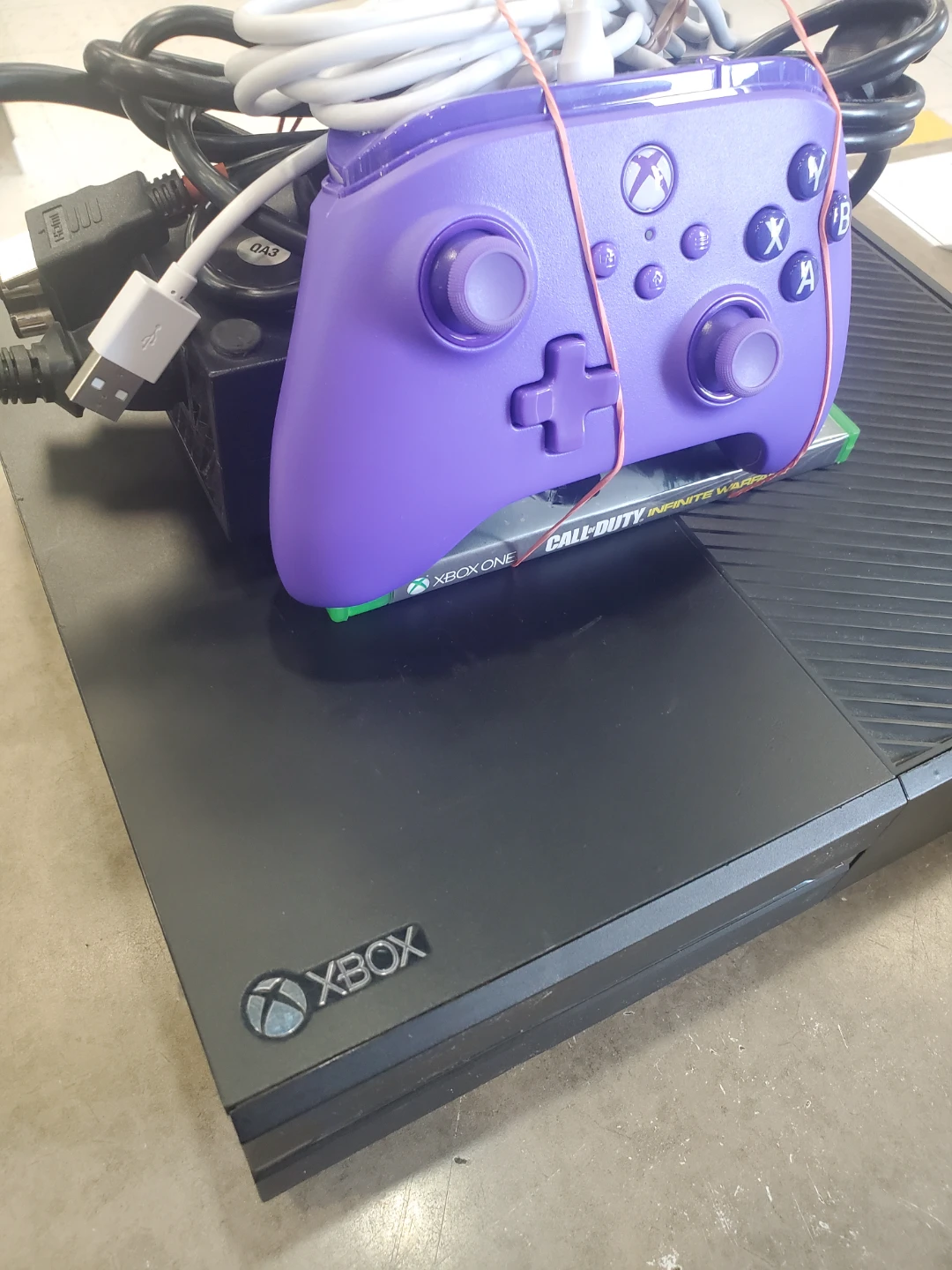 Xbox One Console: Purple Controller & Call of Duty Game