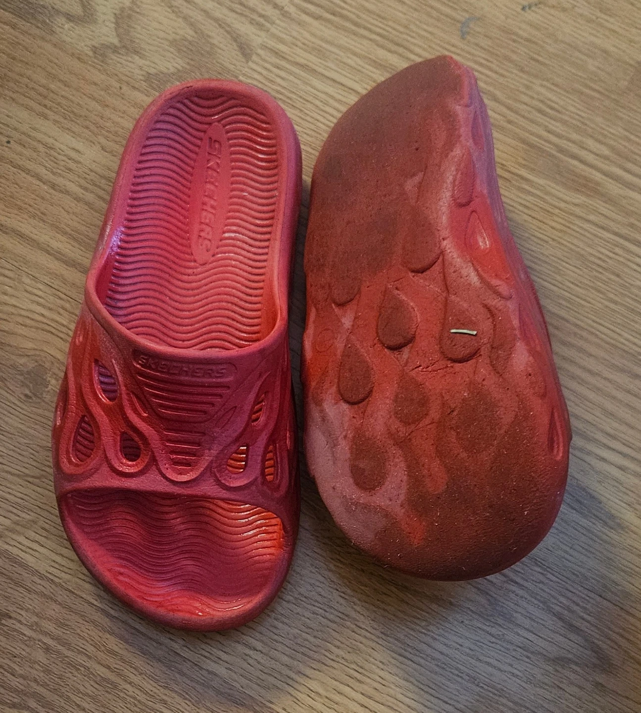 Kids Sketchers Flip Flops Size 13 - photo 2
