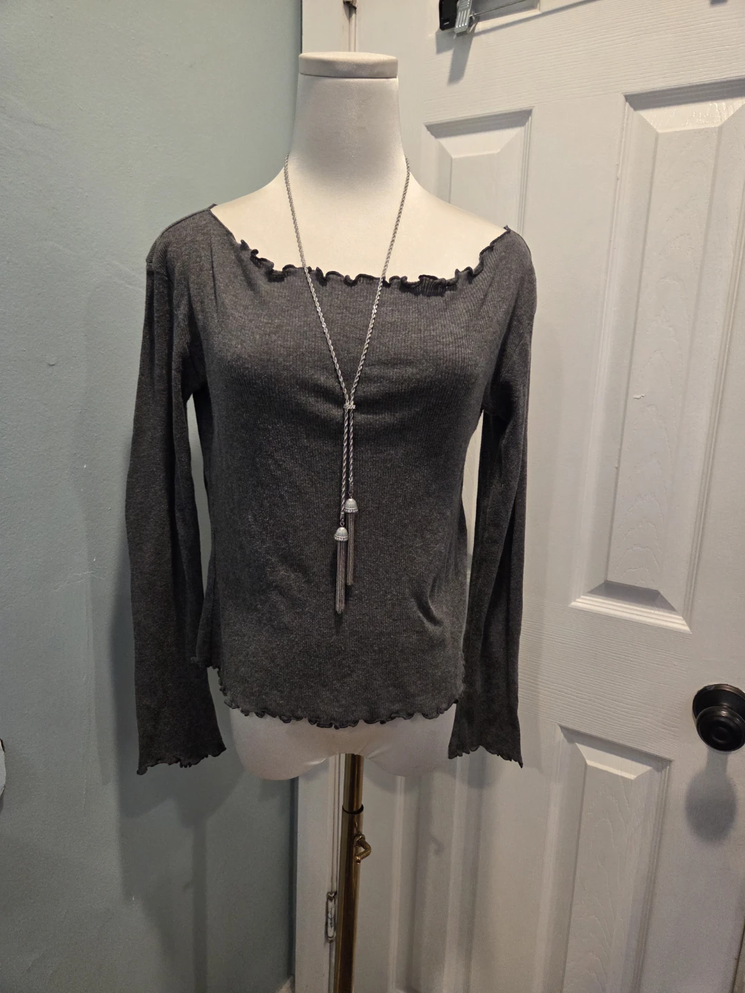 GAP Gray Long Sleeve Top Size S - photo 2