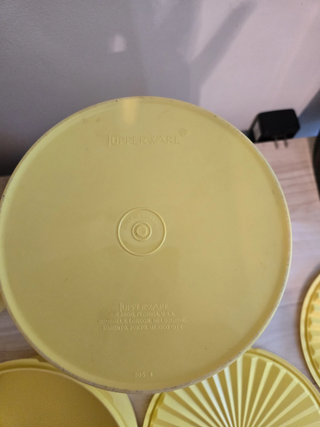 Vintage Tupperware Servalier Yellow Canisters - photo 4