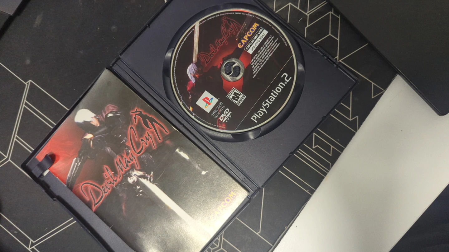Devil May Cry (PS2) CIB - photo 2