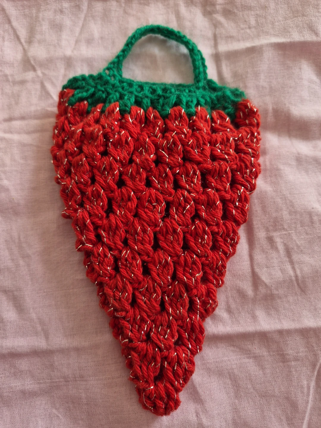 Crocheted Strawberry pouch - photo 4