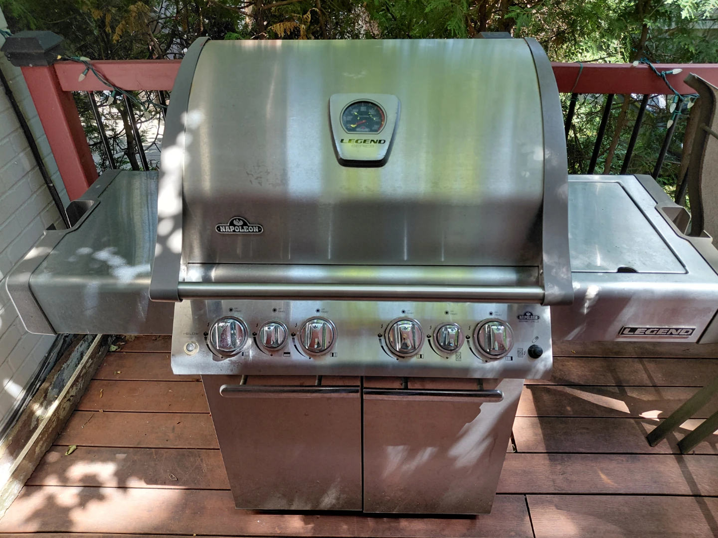 NAPOLEON 5 Bunrner Gas Barbecue Stove
