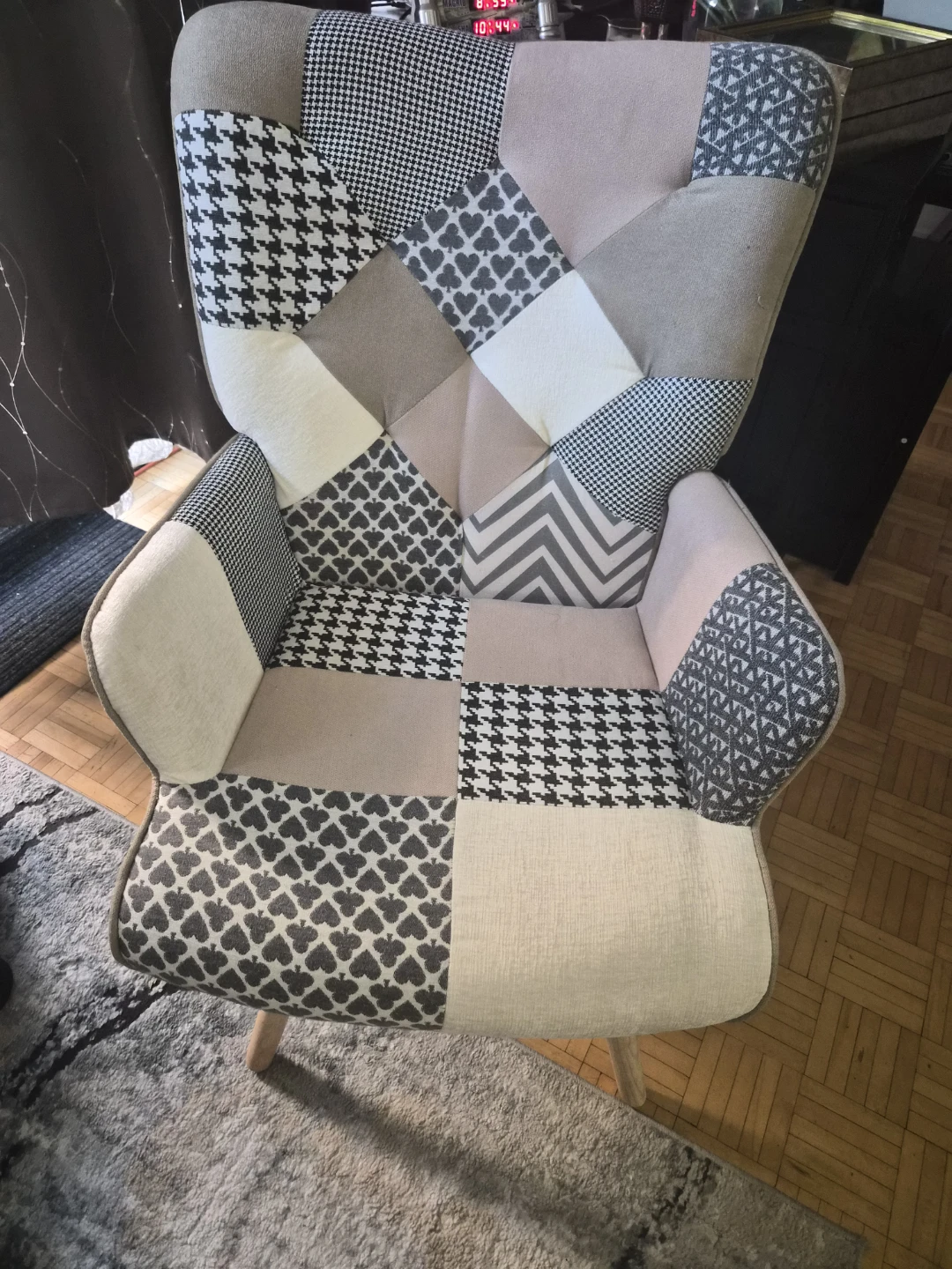 2 chairs+ coffee table - photo 4