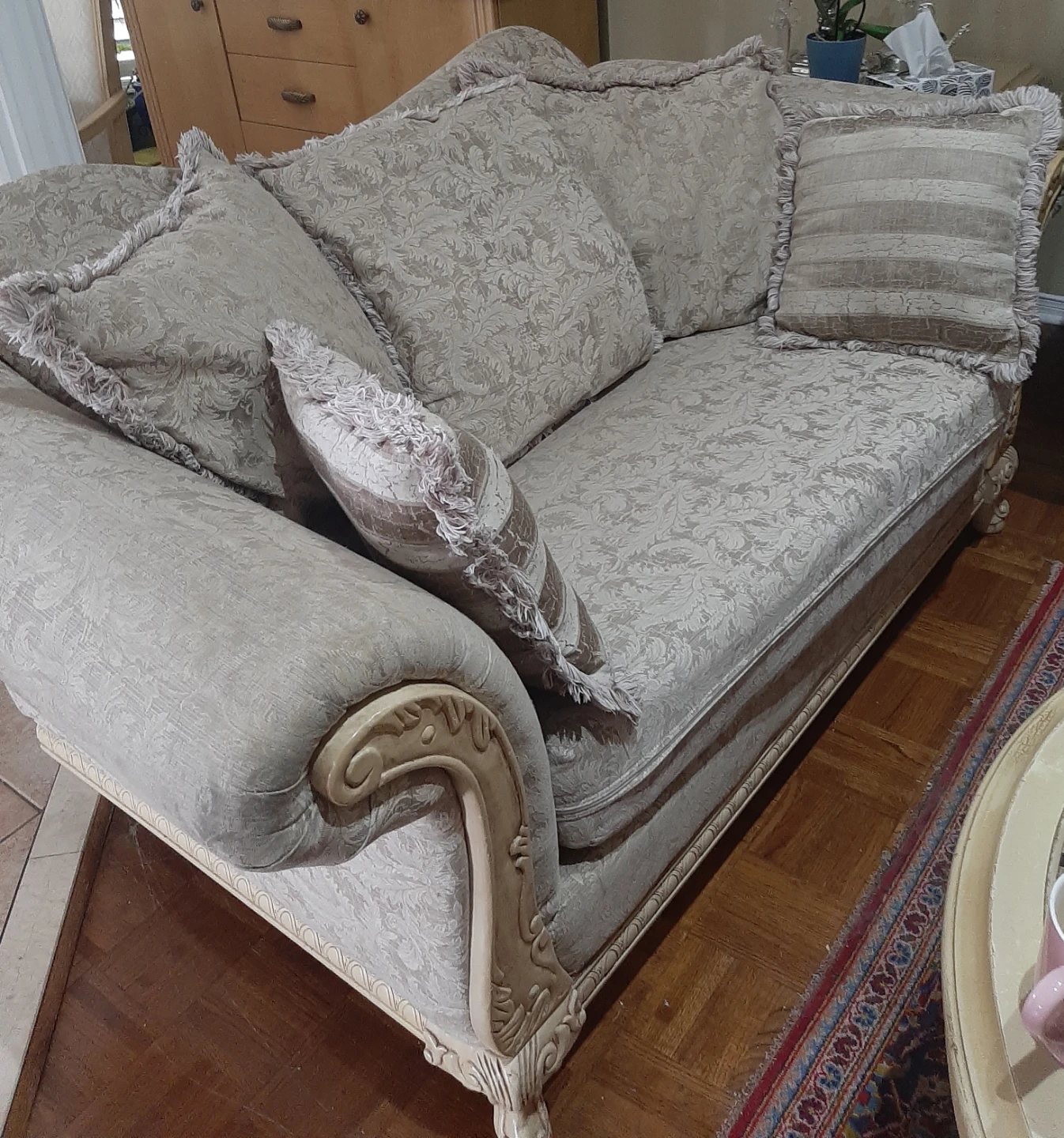Three pieces sofa and two love seats - photo 2