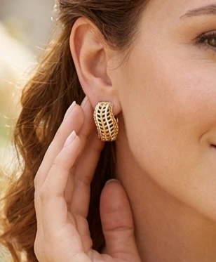 🔥PRICE DROP FOR A LIMITED TIME!! Gold-filled filgree earrings