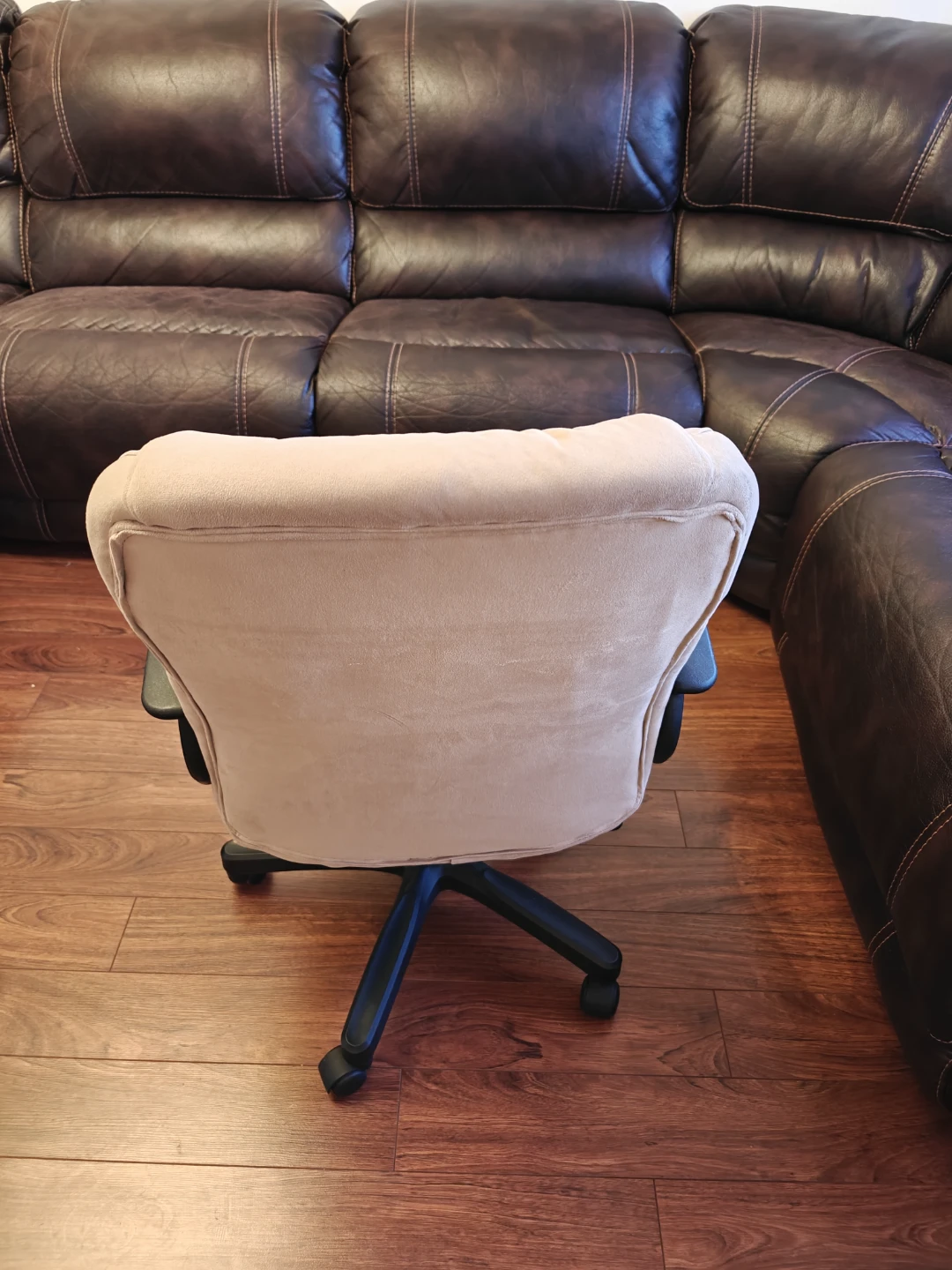 True innovation hight adjustable OFFICE Chair- Mint condition - photo 3