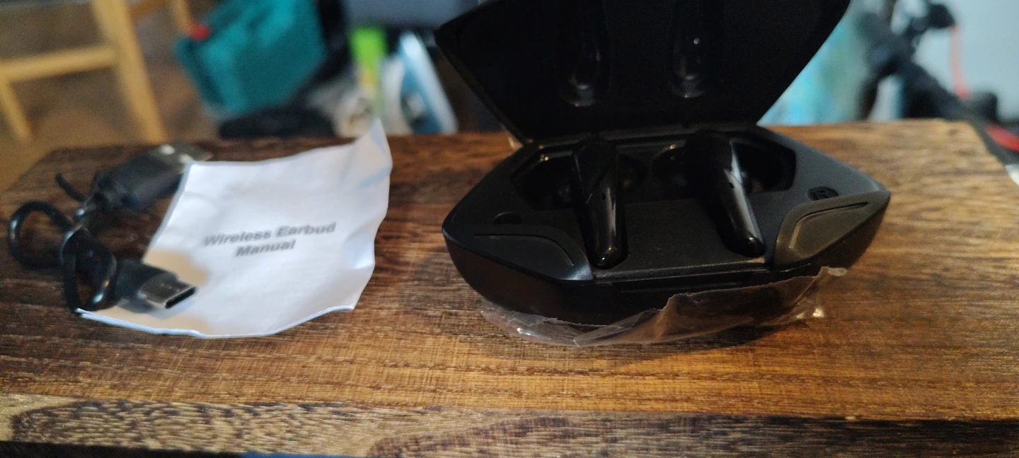 Wireless Earbuds with Charging Case