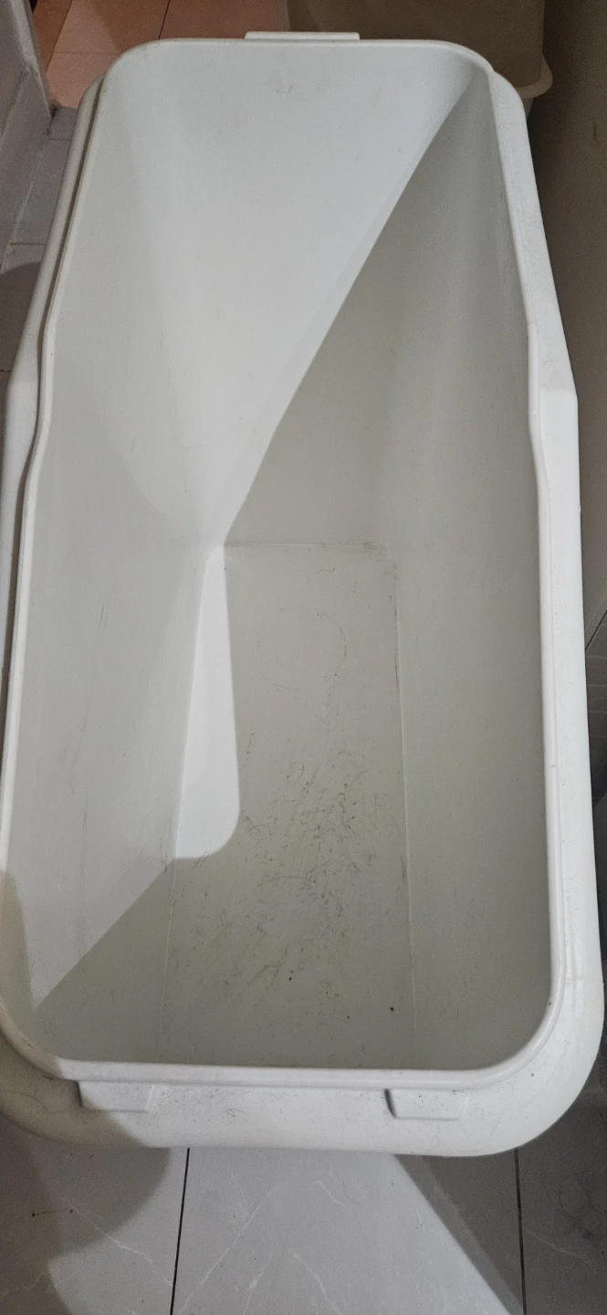White Plastic Rolling Bin - photo 2