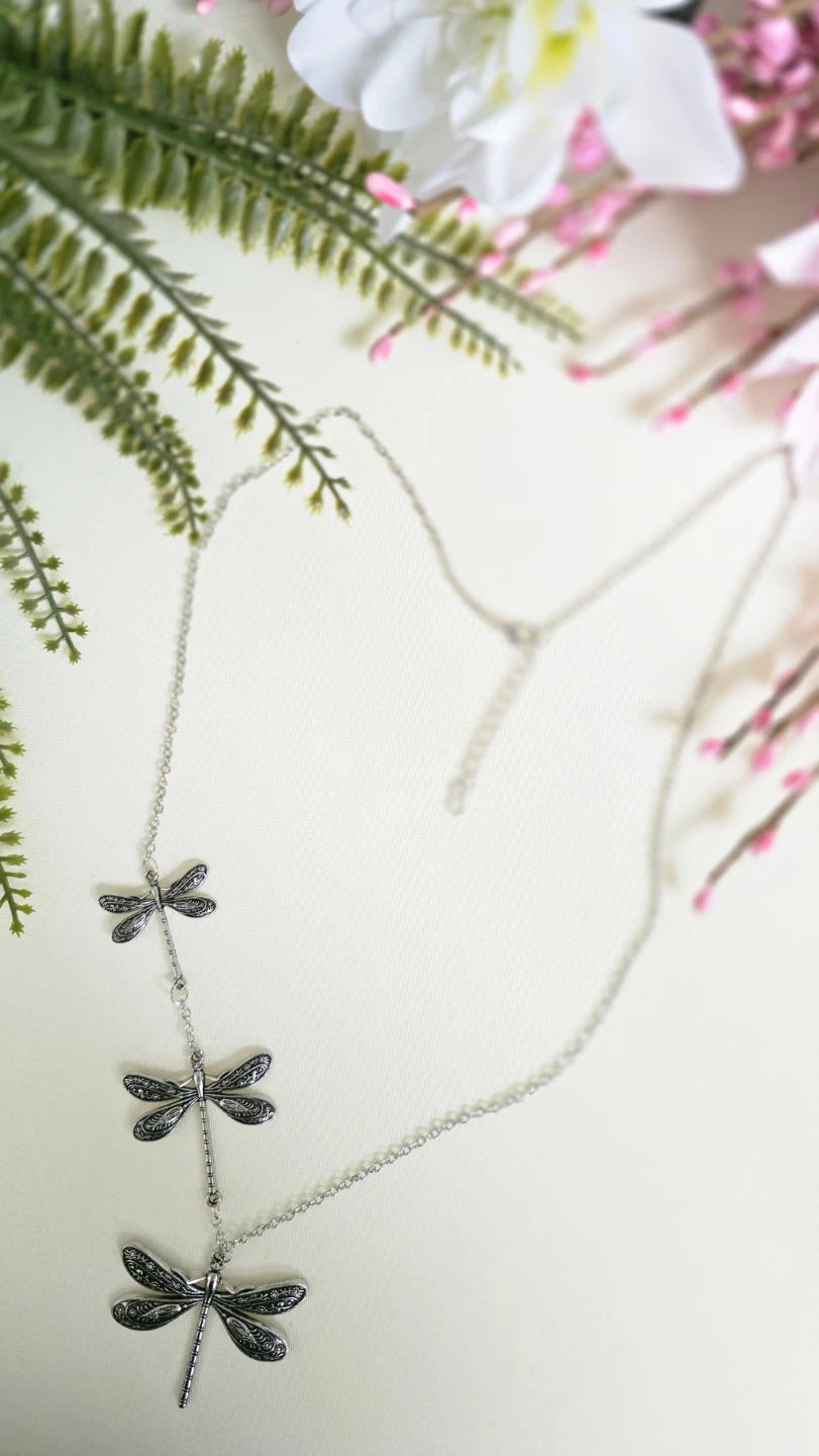 Silver Tone Dragonfly Charm Necklace - photo 4