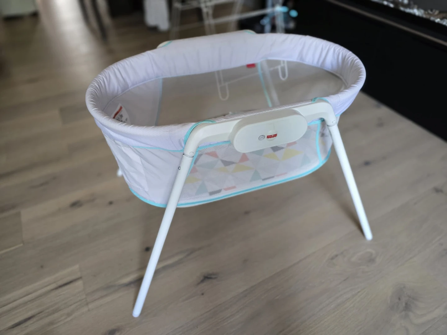Fisher-Price Soothing Motions Bassinet