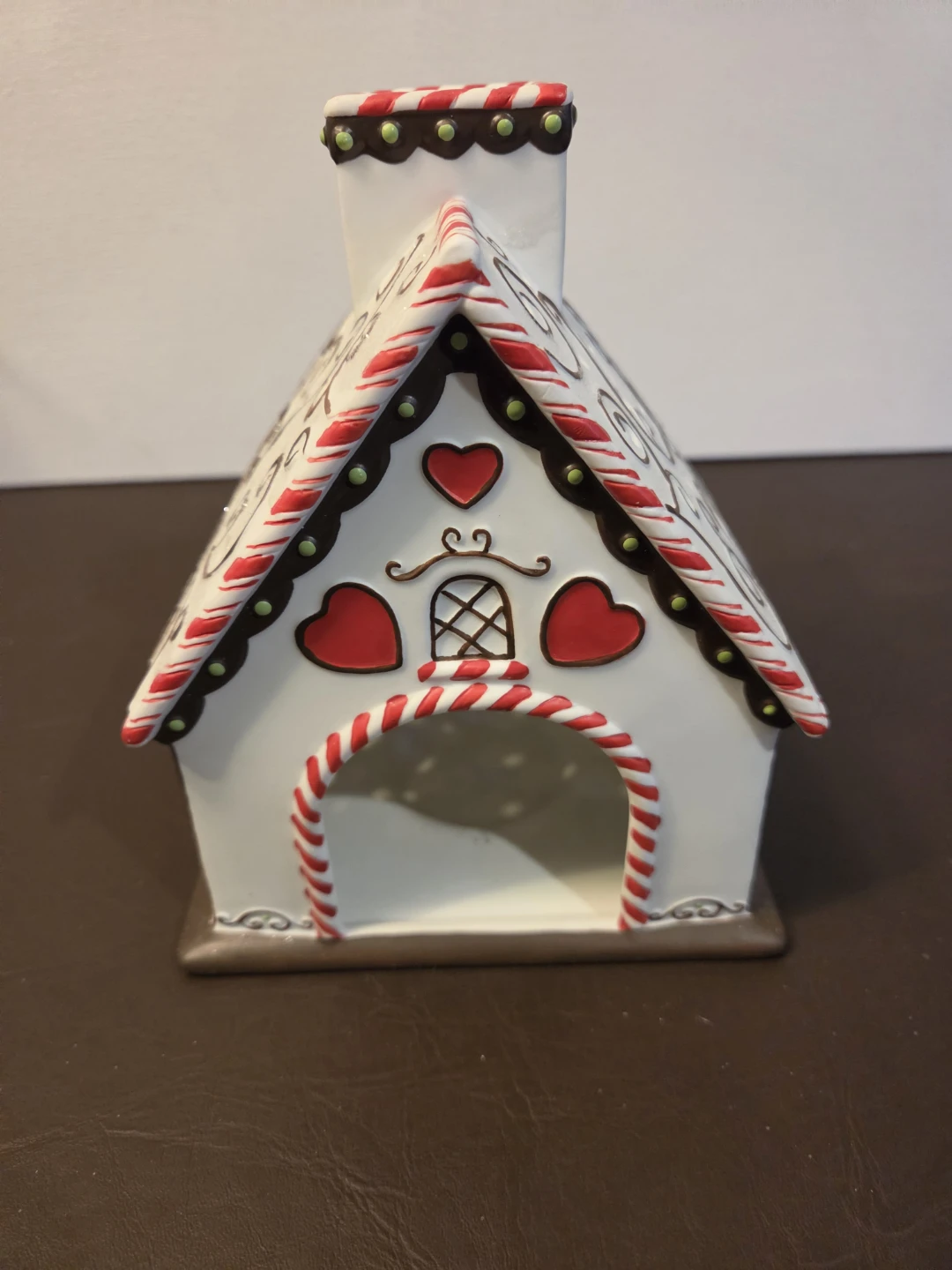 PartyLite Gingerbread House & Scene Christmas Decor - photo 3