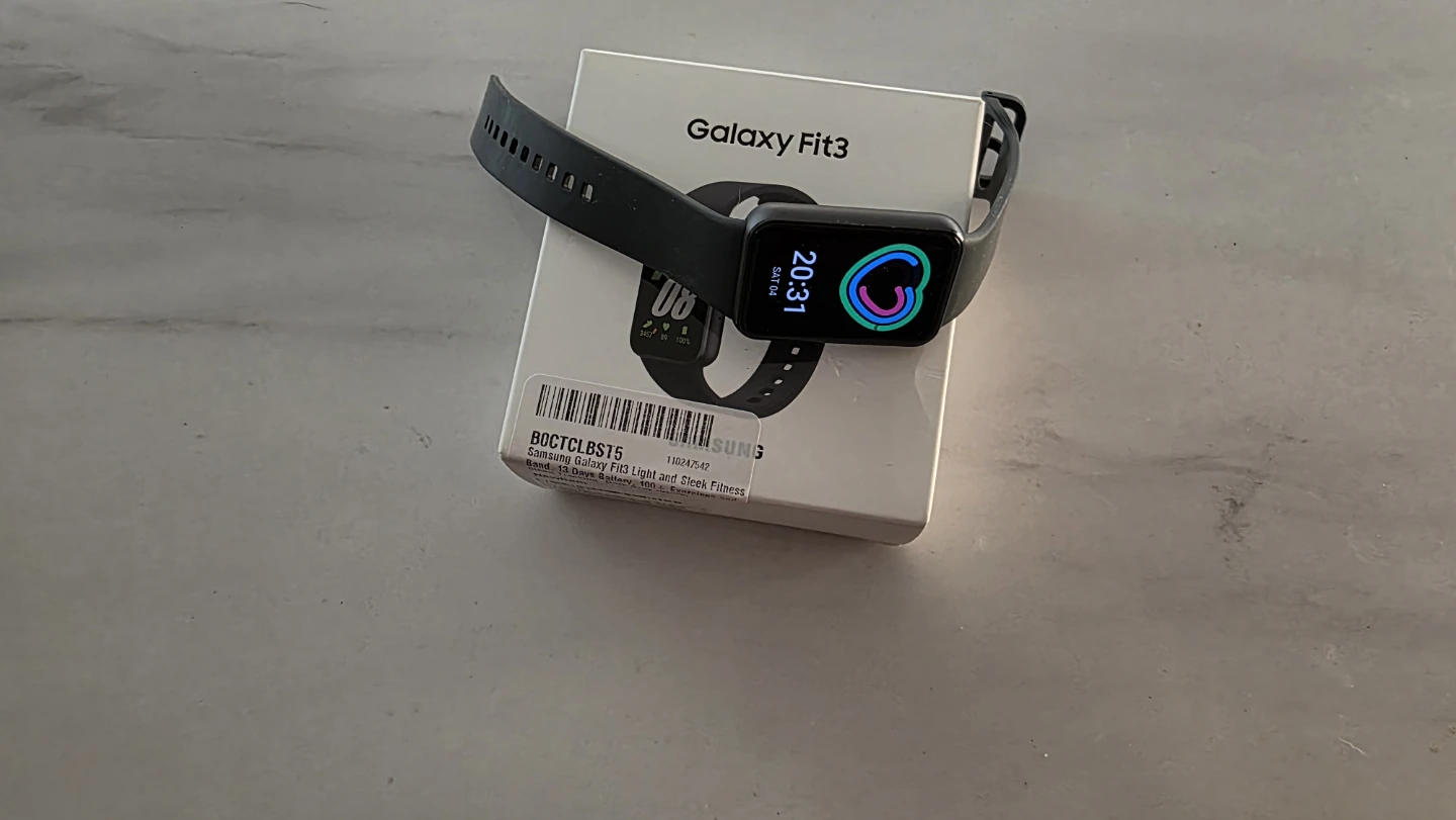 Samsung Galaxy Fit 3 Fitness Tracker - Dark Gray