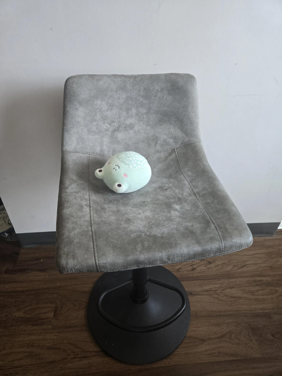 Adjustable Counter stool
