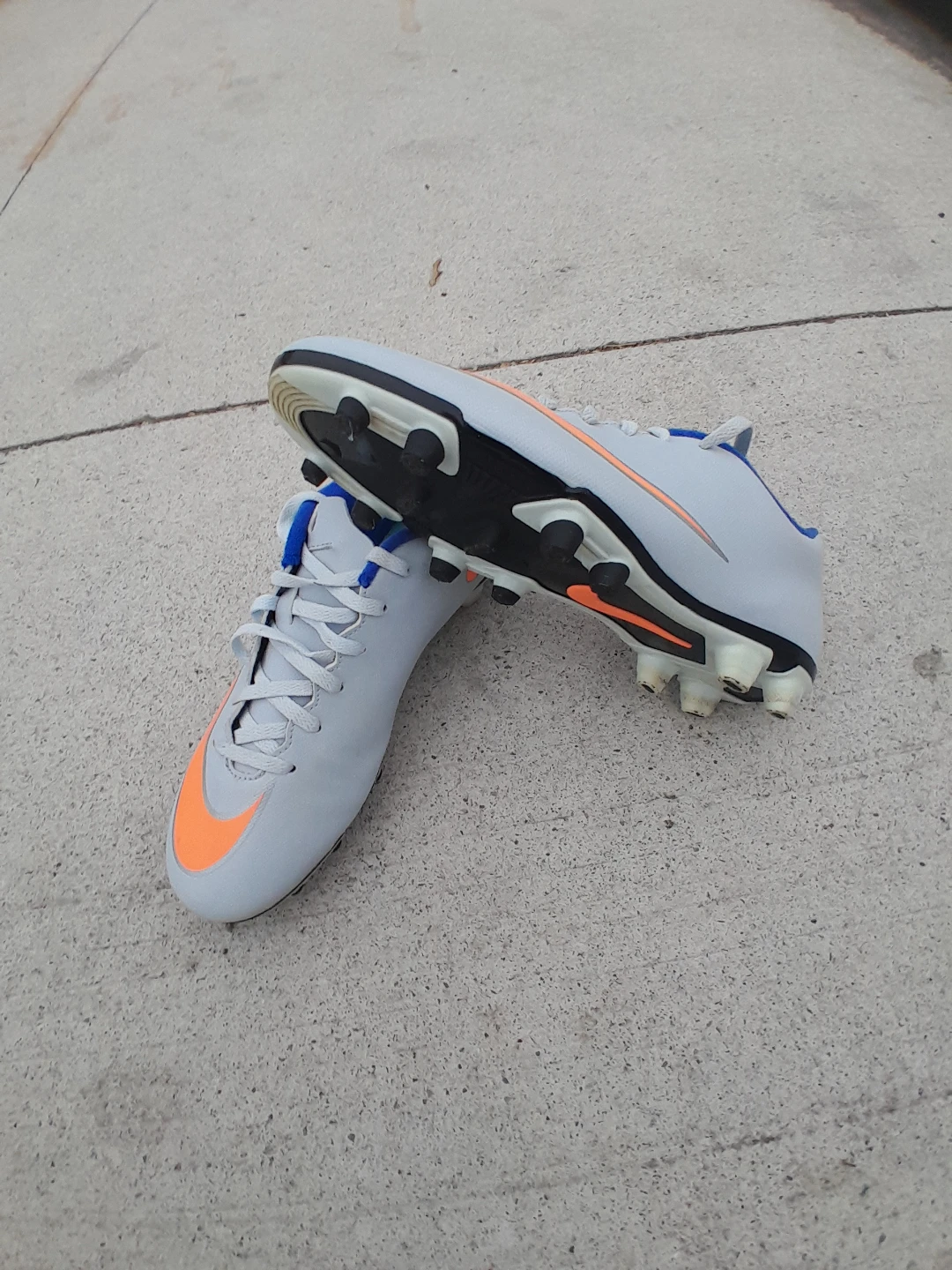 Nike Mercurial Soccer Cleats Men's Size 9.5