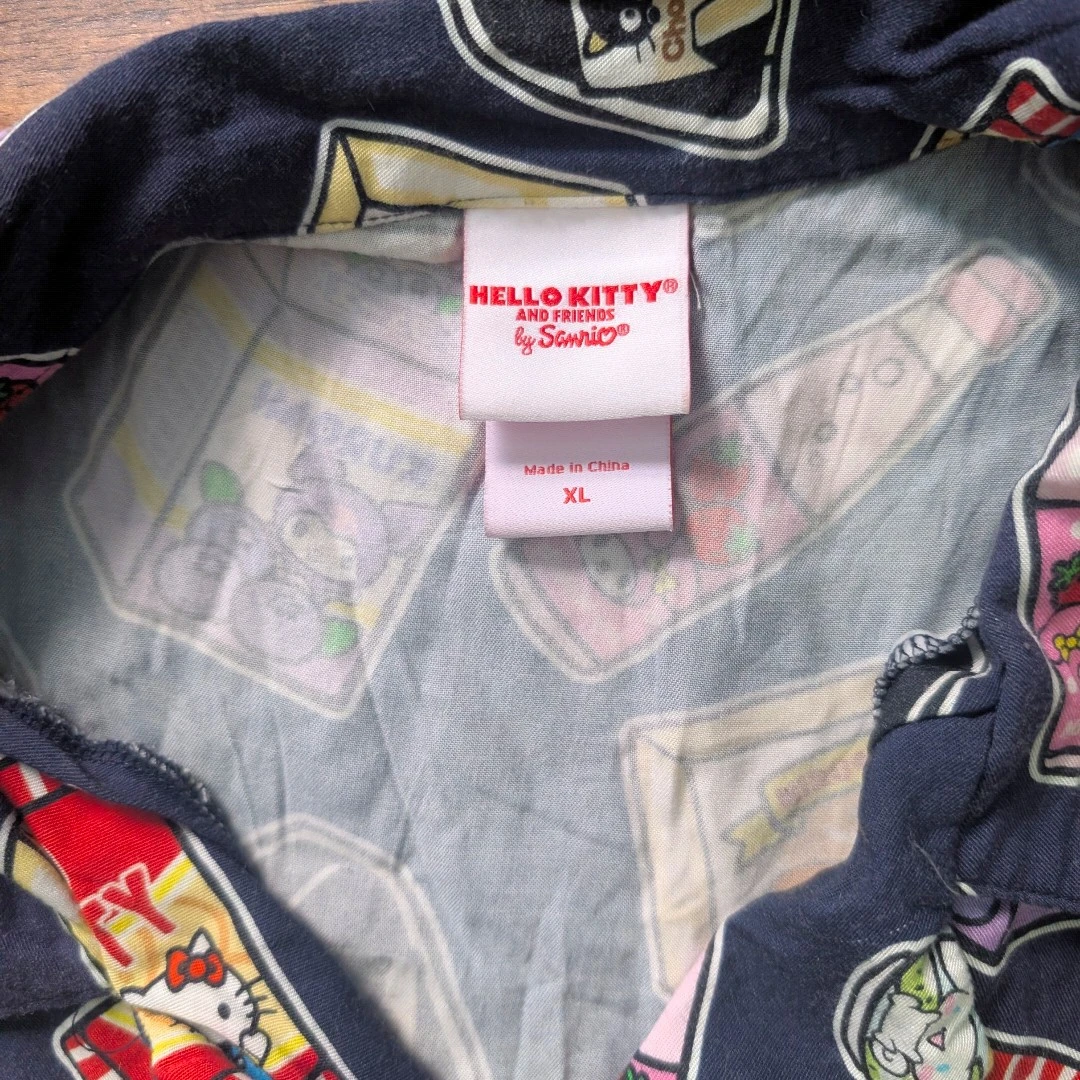Hello kitty/Sanrio pj shirt - photo 3