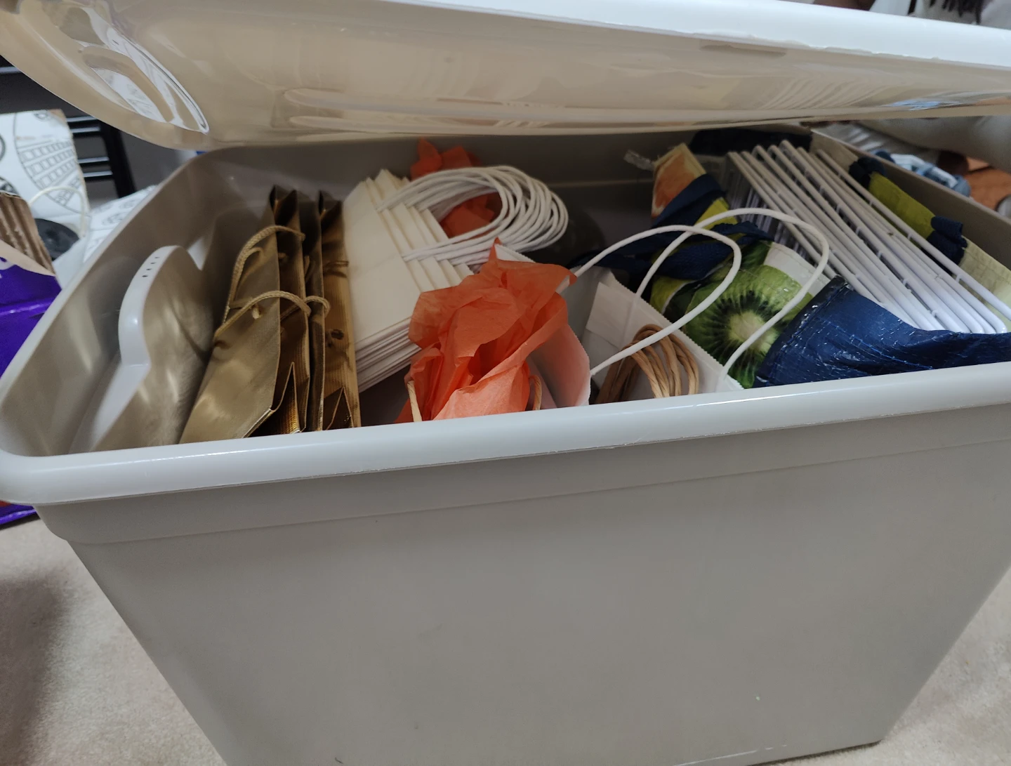 Assorted Gift Bags and Packaging Supp. + Shelves + ring display - photo 4