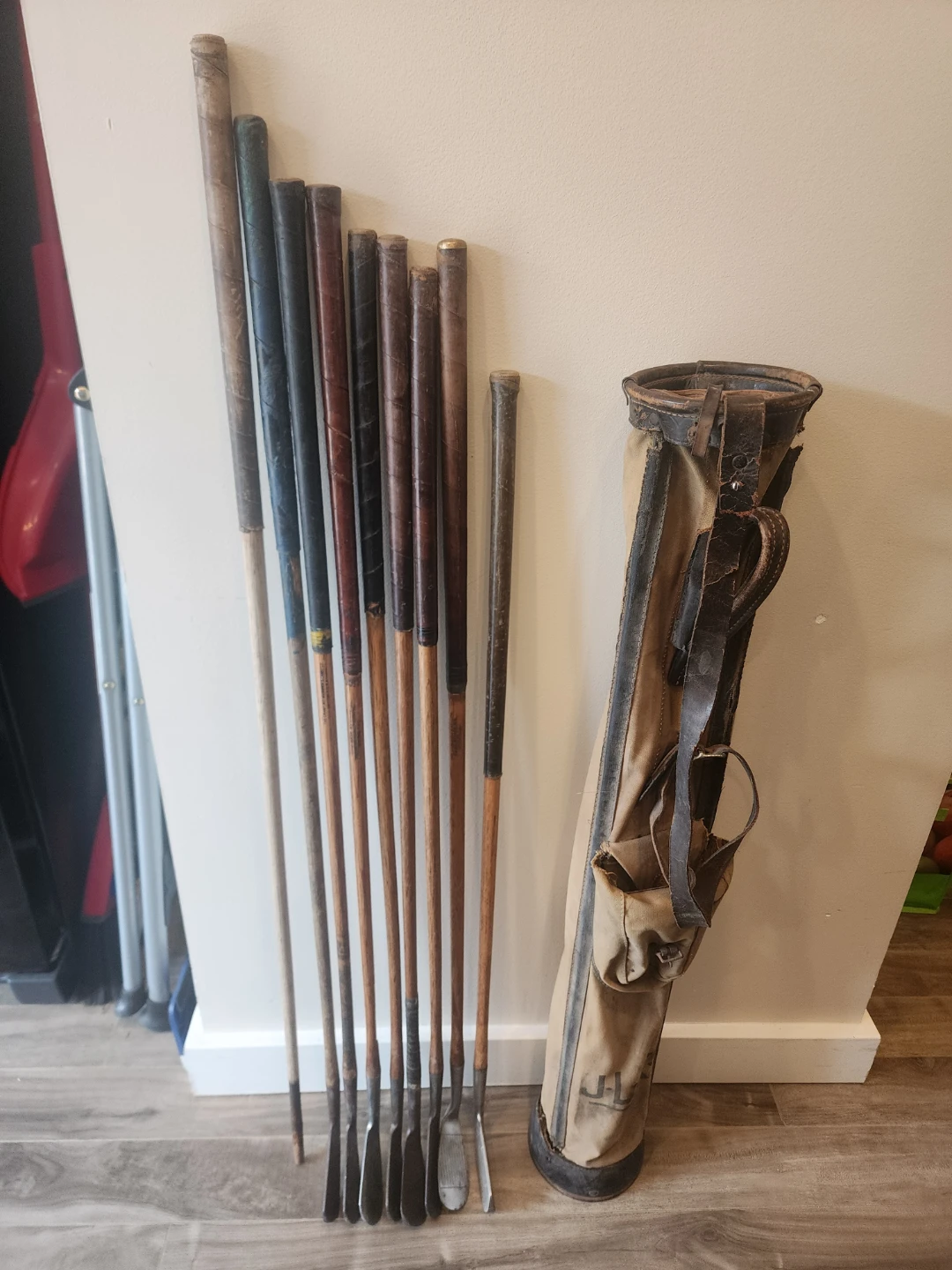 Antique Antique Hickory Shaft Golf Clubs & Bag