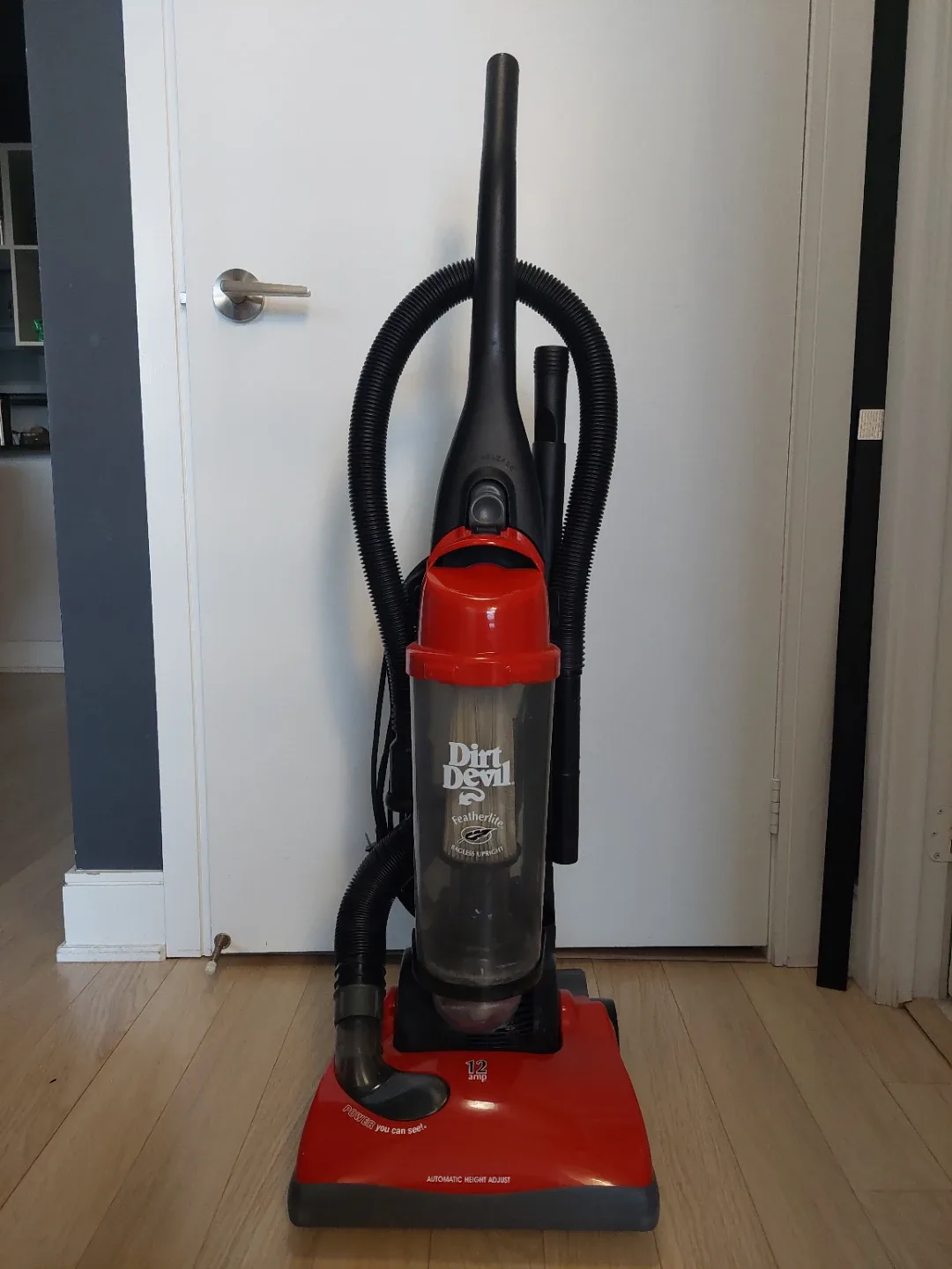 Dirt Devil Featherlite Vacuum Cleaner