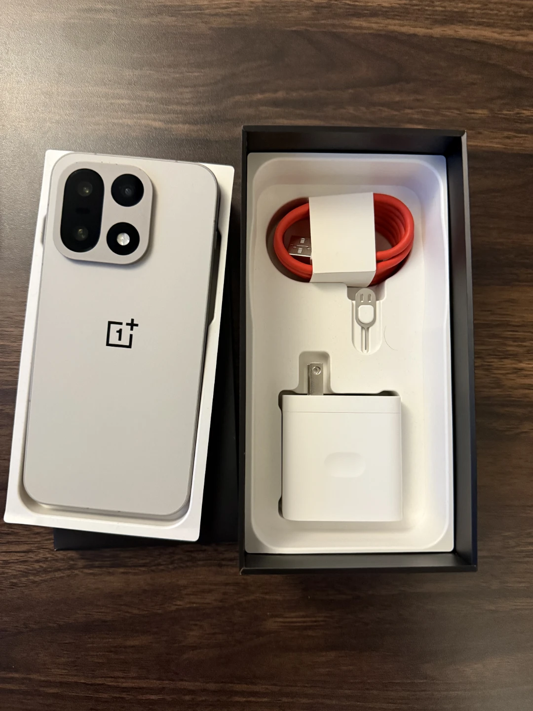 OnePlus 15 512GB LNIB + OnePlus Buds 3 Pro - photo 2