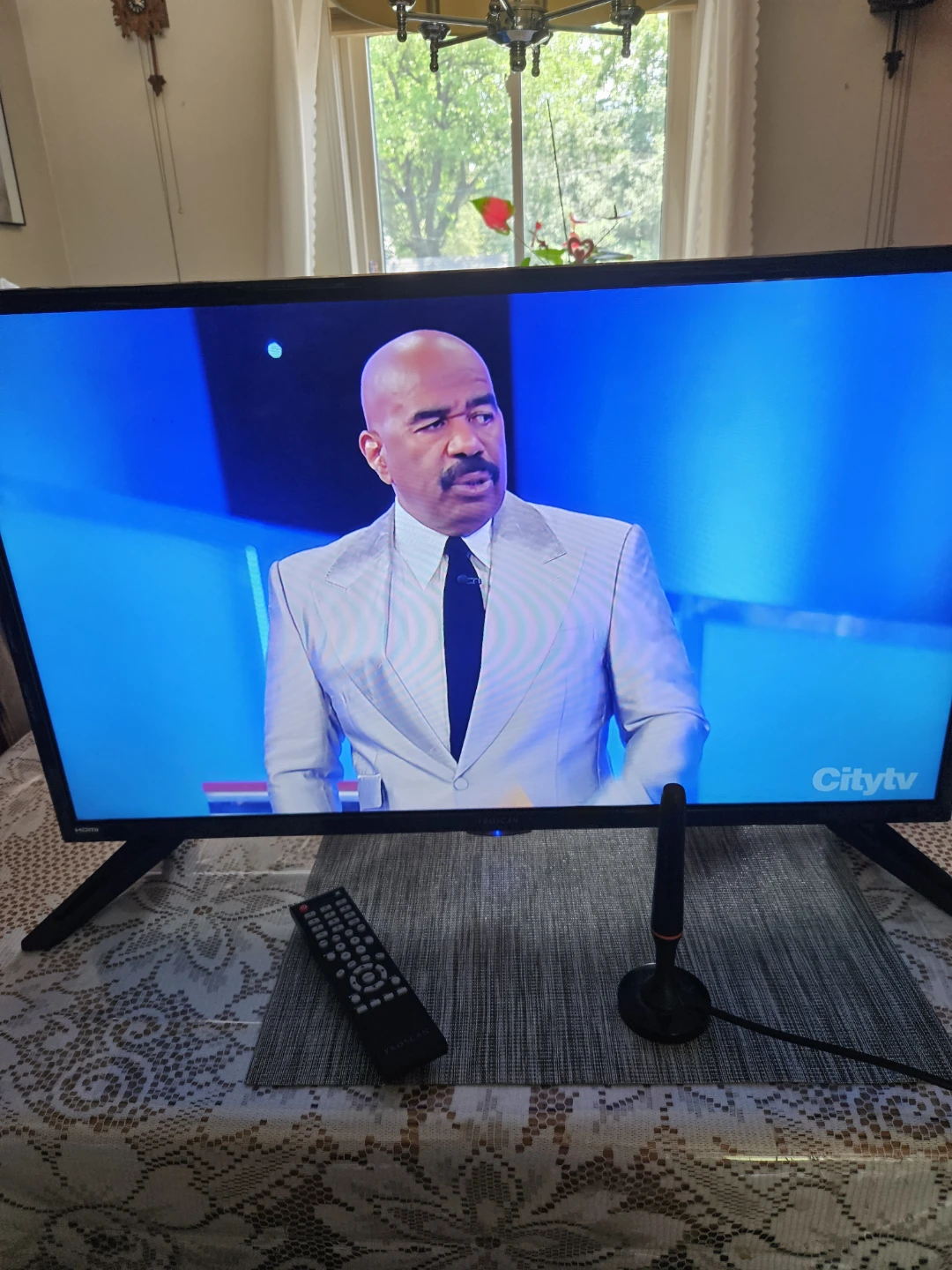 Proscan 32" TV