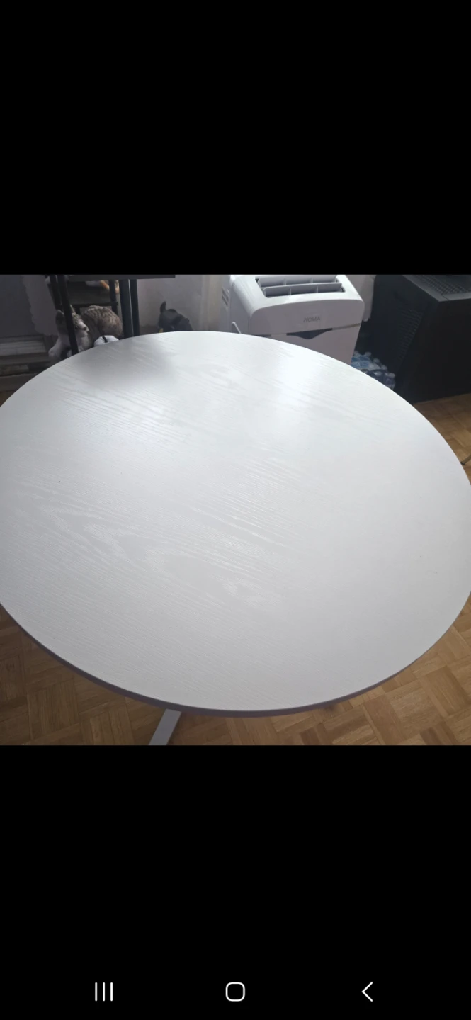 Dinning table .like new - photo 3