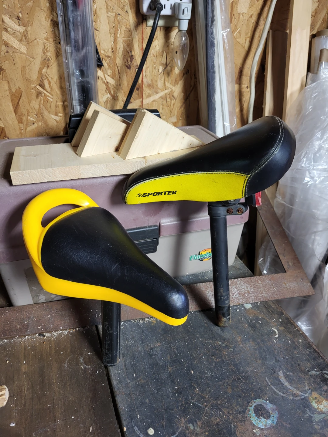 BIKE SEATS LIKE NEW