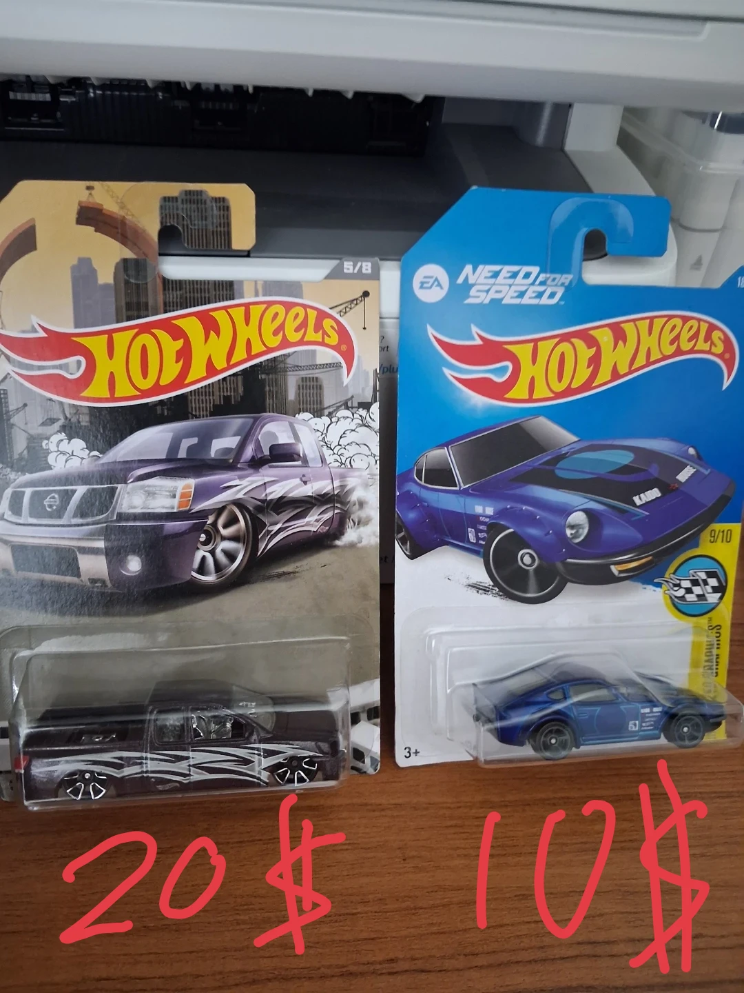Hot Wheels Nissan Titan & Nissan Fairlady Z Die-Cast Cars - photo 2